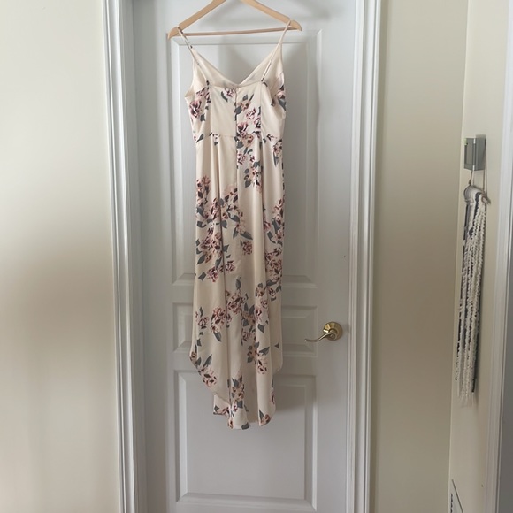 ⚡️3 DRESSES FOR $50⚡️. Beige formal dress short in front longer in the back - Picture 2 of 5